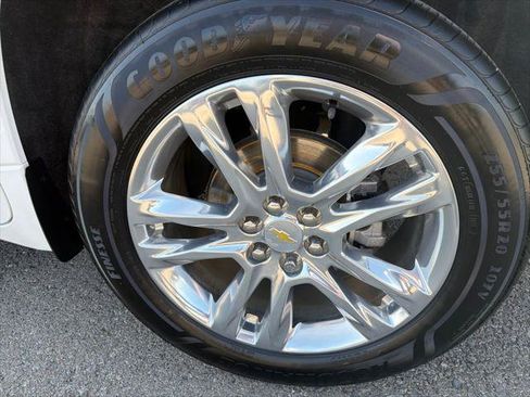 Used 2020 Chevrolet Traverse High Country w/ LPO, Floor Liner Package FWD image 9
