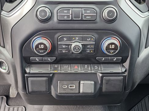 Used 2019 Chevrolet Silverado 1500 RST w/ All-Star Edition image 29