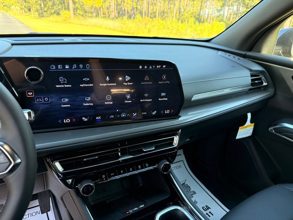 New 2027 Chevrolet Traverse LT w/ Driver Confidence Package FWD image 16