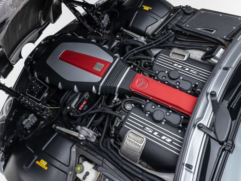 Used 2009 Mercedes-Benz SLR image 50