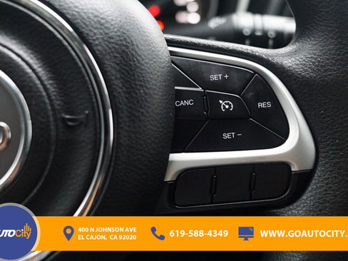 Used 2020 Jeep Compass Sport FWD image 17