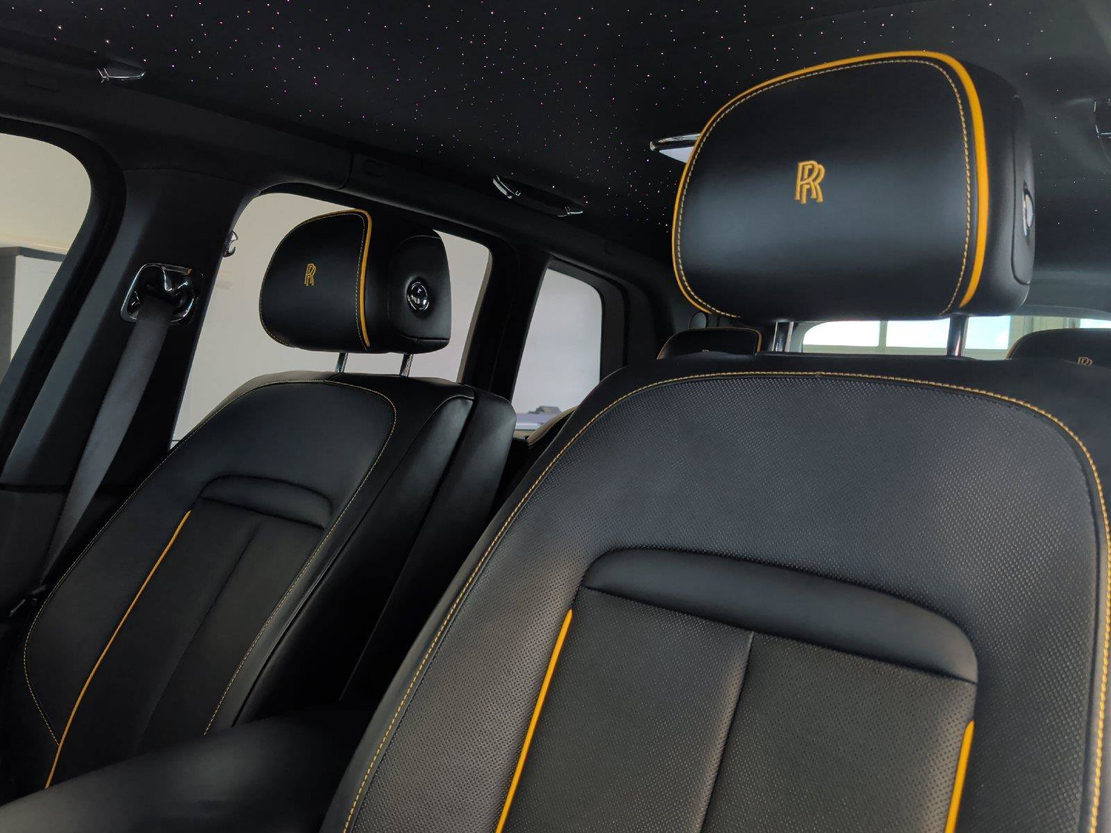 Used 2021 Rolls-Royce Cullinan AWD/4WD image 32