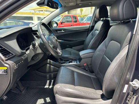 Used 2018 Hyundai Tucson Limited w/ Ultimate Package 02 FWD image 13