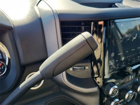 Used 2024 RAM 2500 Tradesman w/ Chrome Appearance Group image 21