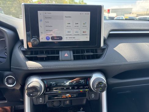 Used 2025 Toyota RAV4 XLE w/ Convenience Package image 10