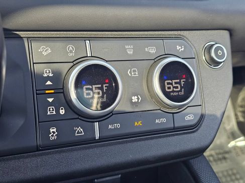 Used 2023 Land Rover Defender 110 V8 AWD/4WD image 27