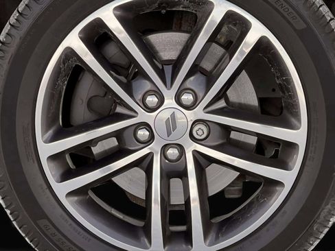 Used 2018 Dodge Charger GT image 32