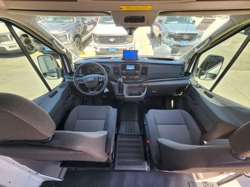 Used 2024 Ford Transit 250 148 Medium Roof RWD image 17