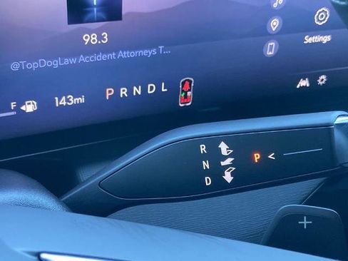 Used 2026 Buick Enclave Preferred image 12