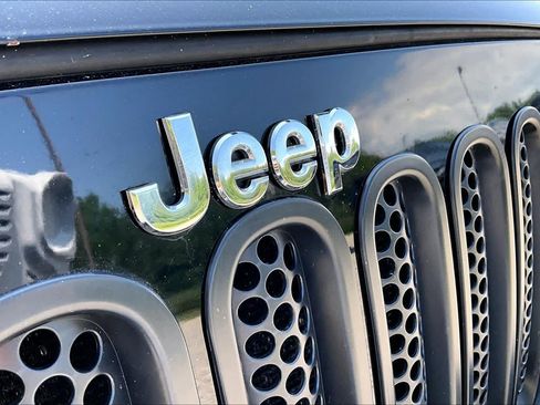Used 2011 Jeep Wrangler Sport AWD/4WD image 31