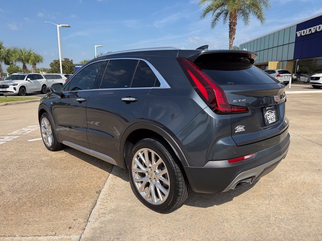 Used 2019 Cadillac XT4 Premium Luxury w/ LPO, Radiant Package FWD image 3