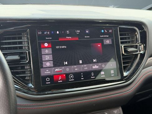 Used 2024 Dodge Durango GT RWD image 22