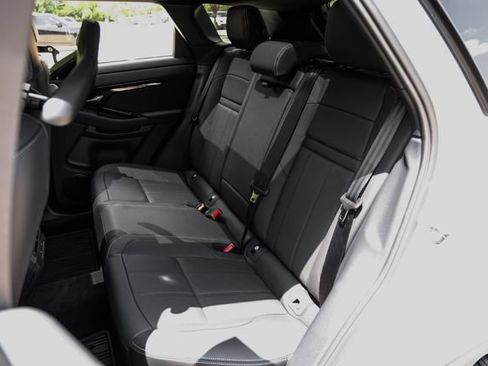 New 2026 Land Rover Range Rover Evoque Hoxton AWD/4WD image 49