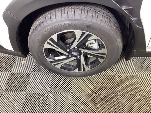 Used 2025 Subaru Crosstrek 2.5i Premium w/ Convenience Package #2 image 7