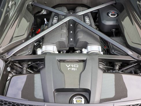 Used 2023 Audi R8 V10 GT image 23