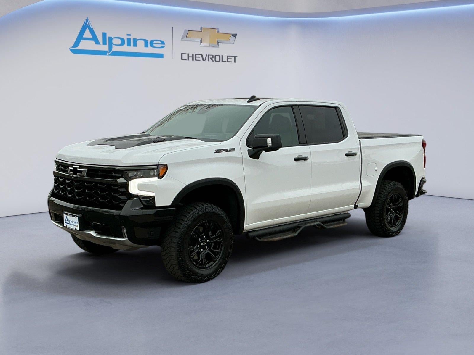 Used 2025 Chevrolet Silverado 1500 ZR2 w/ Technology Package AWD/4WD image 1