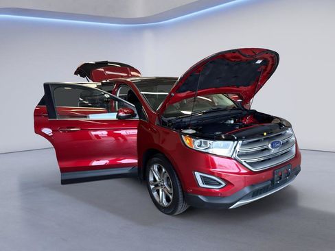 Used 2016 Ford Edge Titanium w/ Equipment Group 302A AWD/4WD image 9