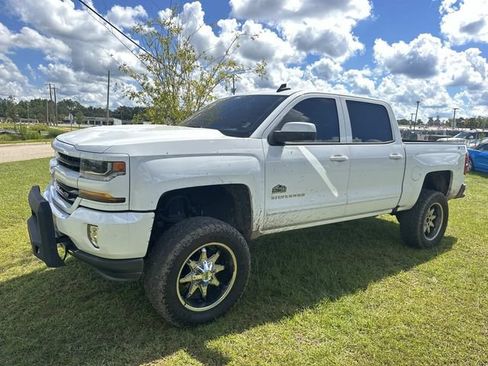 Used 2017 Chevrolet Silverado 1500 LT w/ All Star Edition AWD/4WD image 6