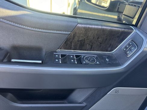 Used 2024 Ford F250 Lariat w/ Lariat Ultimate Package image 16