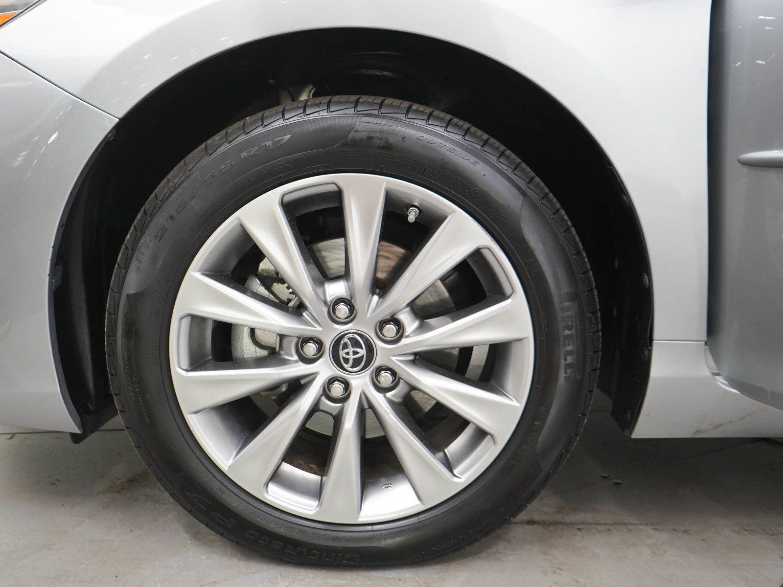 Used 2017 Toyota Camry XLE w/ Protection Package (Q2) FWD image 27