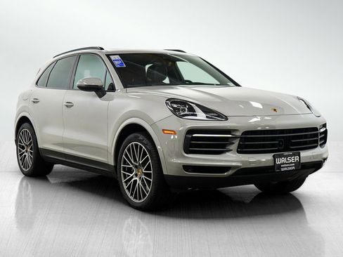 Used 2023 Porsche Cayenne Platinum Edition AWD/4WD image 7