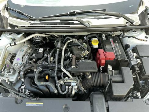 Used 2024 Nissan Sentra SR FWD image 13