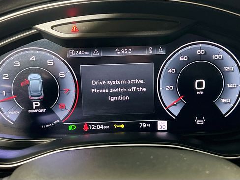 Used 2019 Audi Q8 Prestige w/ Luxury Package image 23