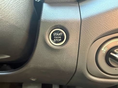 Used 2023 Nissan Frontier PRO-4X w/ Pro-4X Premium Package AWD/4WD image 22