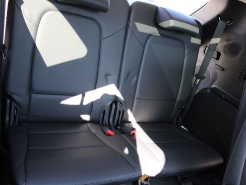 Used 2019 Hyundai Santa Fe XL image 21