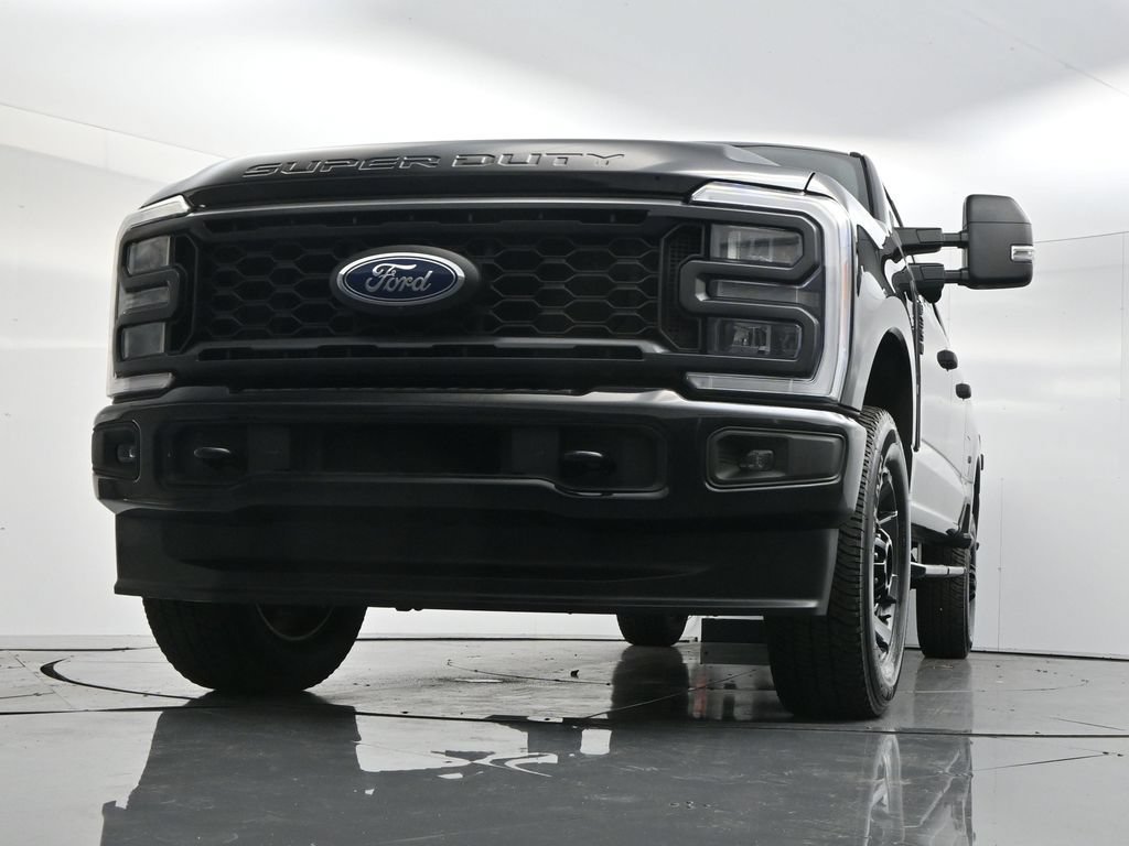 Used 2023 Ford F350 XL w/ STX Appearance Package AWD/4WD image 44