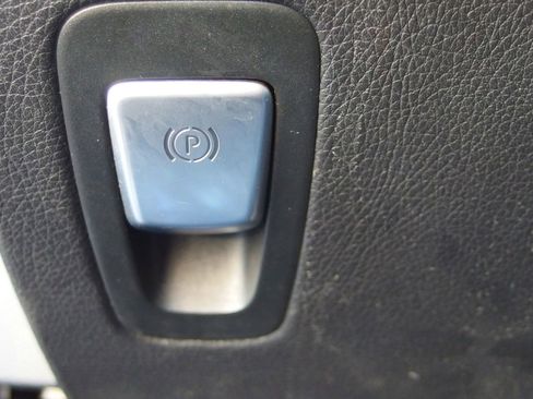 Used 2016 Mercedes-Benz C 450 AMG w/ Multimedia Package image 24