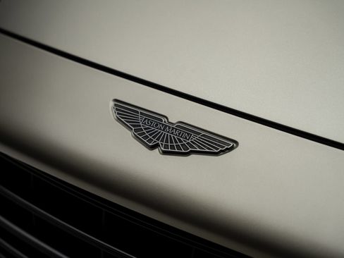 Used 2023 Aston Martin DBX 707 AWD/4WD image 13