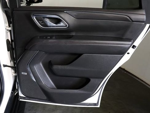 Used 2021 Chevrolet Tahoe RST w/ Luxury Package AWD/4WD image 33