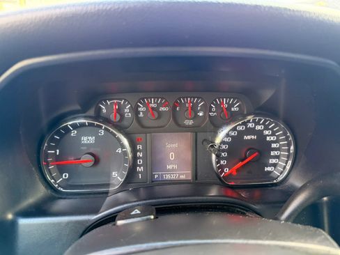 Used 2015 Chevrolet Silverado 2500 W/T RWD image 16
