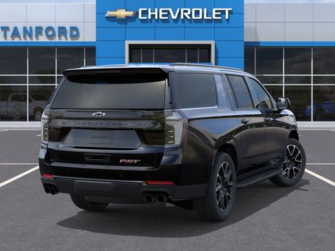 New 2026 Chevrolet Suburban RST image 4