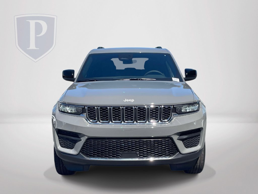 New 2027 Jeep Grand Cherokee 4WD image 3