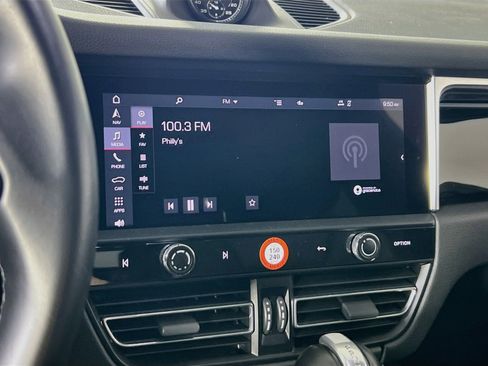 Used 2023 Porsche Macan S image 15