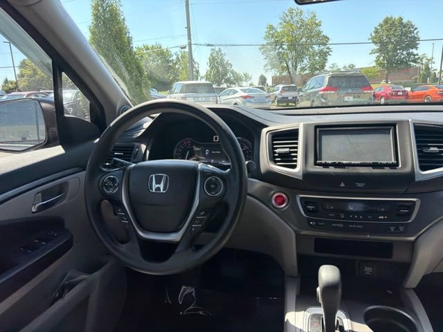 Used 2017 Honda Ridgeline RTS image 7
