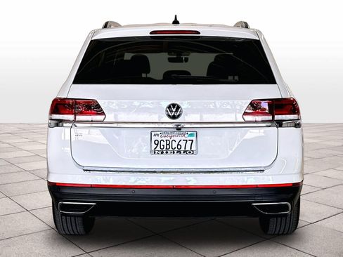 Used 2023 Volkswagen Atlas SE w/ Black Wheel Package FWD image 8