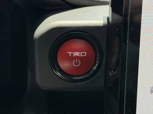Certified 2025 Toyota Tacoma TRD Pro AWD/4WD image 20