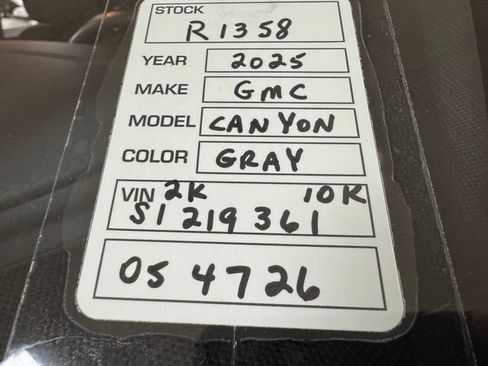 Used 2025 GMC Canyon AT4 w/ AT4 Premium Package AWD/4WD image 27