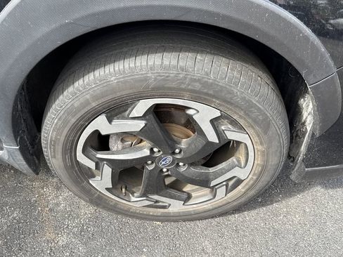 Used 2023 Subaru Crosstrek 2.5i Limited image 4