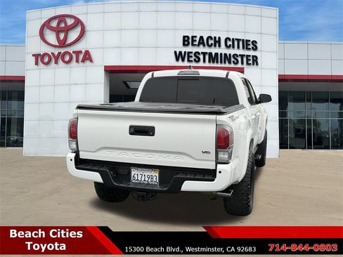 Used 2021 Toyota Tacoma TRD Sport image 11
