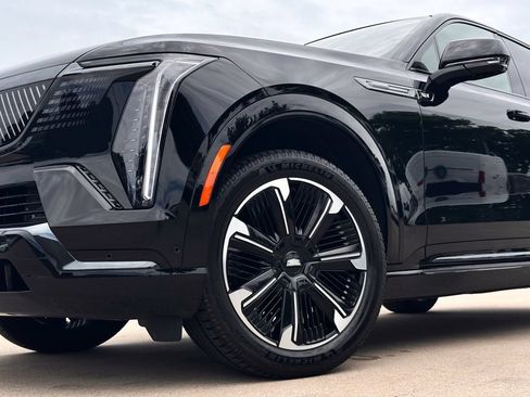 Used 2026 Cadillac Escalade IQ Sport 1 w/ LPO, Floor Liner Package AWD/4WD image 9