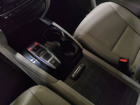 Used 2019 Honda Pilot Touring image 26