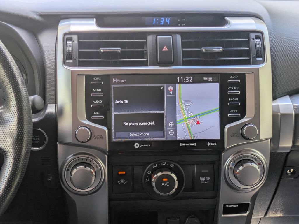 Used 2024 Toyota 4Runner SR5 Premium w/ Moonroof Package RWD image 18