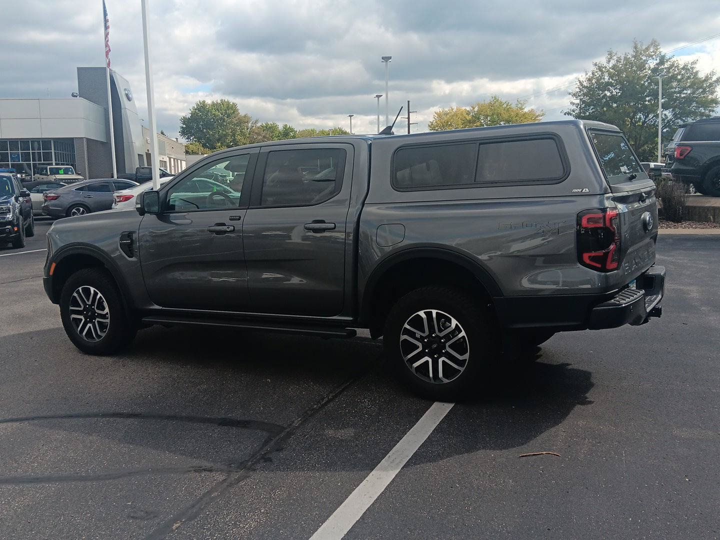 Used 2025 Ford Ranger Lariat w/ Advanced Towing Package AWD/4WD image 9