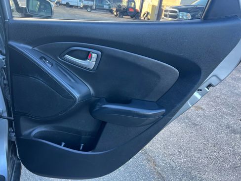 Used 2012 Hyundai Tucson GLS image 24