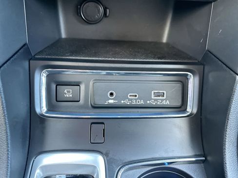 Certified 2025 Subaru Ascent Limited image 33