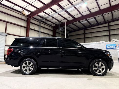 Used 2024 Ford Expedition Max Limited RWD image 4